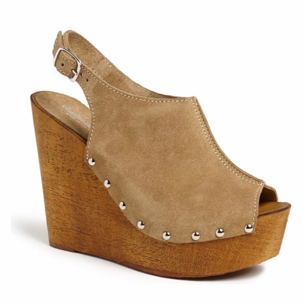 Charles David Tahnee Wedge Sandal in Natural Suede